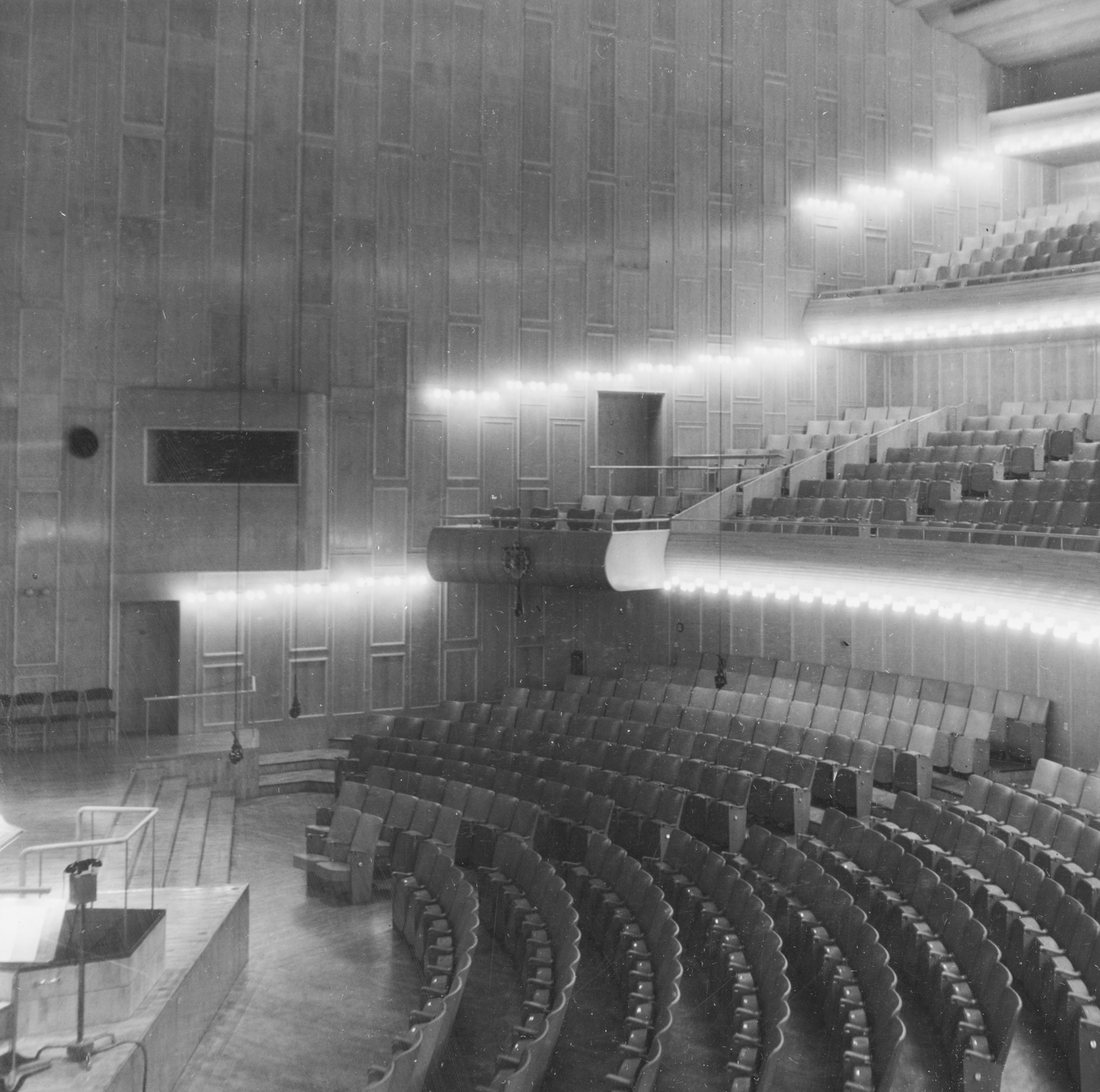 Gammelt foto af koncertsalen i Radiohuset